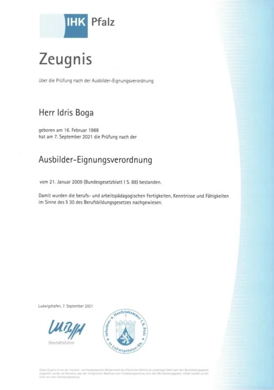 Zeugnis IHK_page-0001